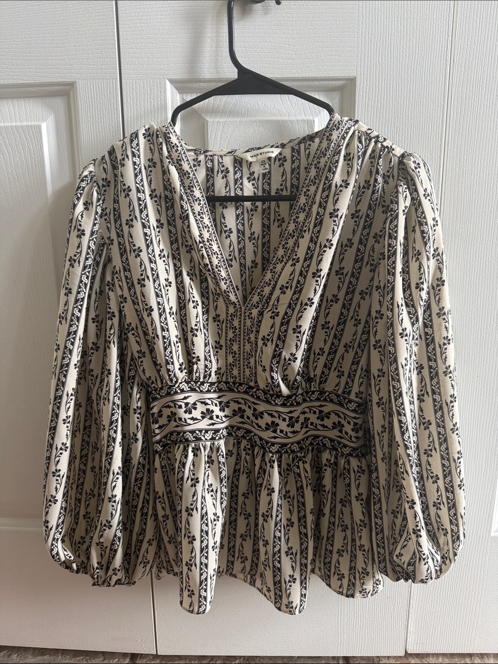 Max Studio Cream and Black Floral V-Neck Peasant Blouse